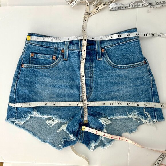 NWT - Sz 26 -Levi's 501 Original High Rise Non-Stretch Denim Jean Shorts - Picture 6 of 9